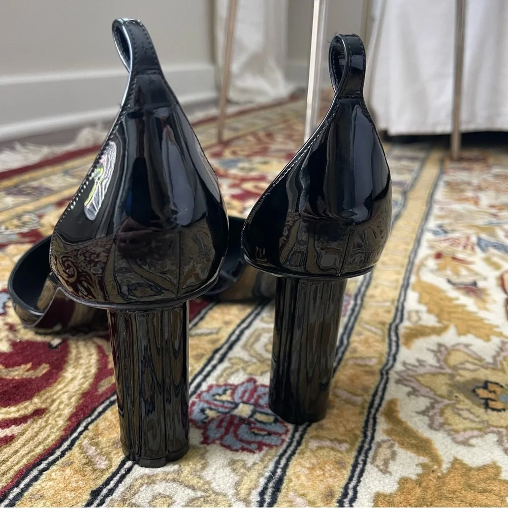 Salvatore Ferragamo Black Patent Leather Pumps - Picture 8 of 10